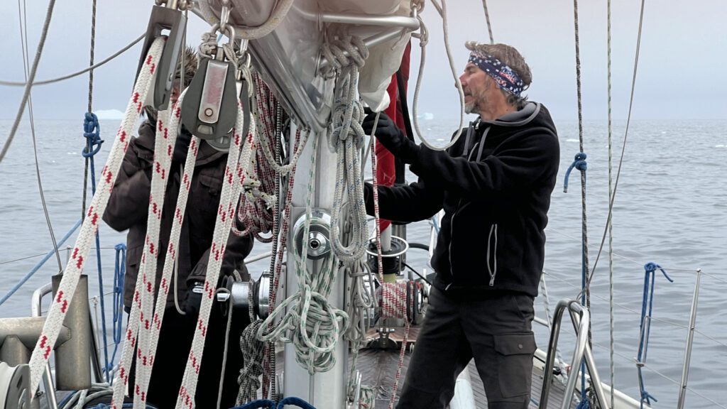 Reffen vor dem Mast