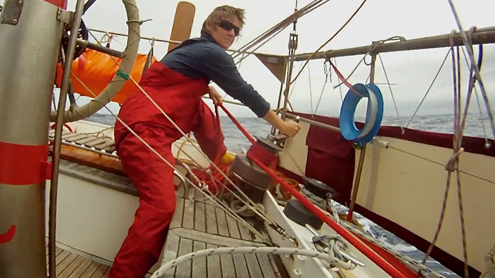 Segeltrimm unter Selbststeueranlage